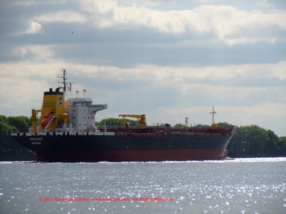 MT SEAHAKE 32,000 DWT Handysize Product Tanker built in 2003 at Lindenau
