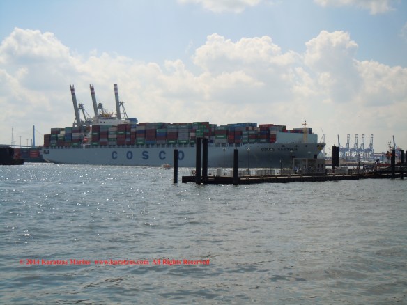 MV 'COSCO YANTIAN' 9,500 TEU Post-panamax containership built in 2006; Hamburg 2014