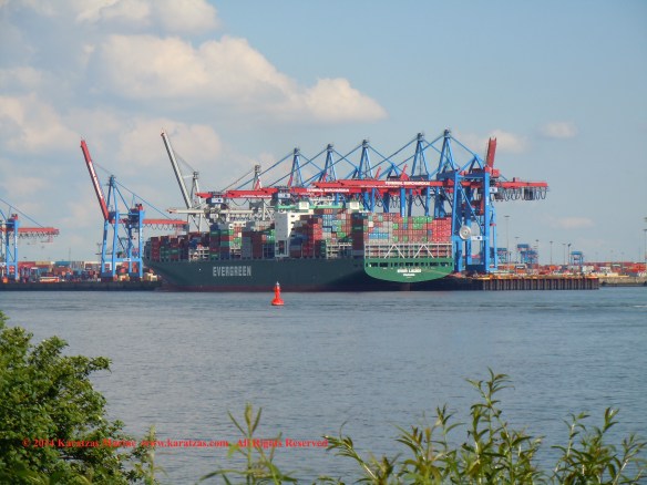 MV EVER LADEN (8,450 TEU Post-Panamax Fully Cellular Containership; May 2014 Hamburg Port Call)