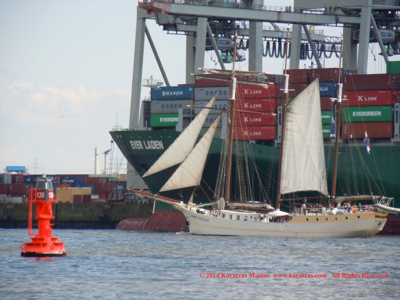 MV EVER LADEN (8,450 TEU Post-Panamax Fully Cellular Containership; May 2014 Hamburg Port Call)