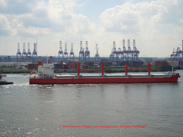 MV 'SANTA PAULINA' (61,500 DWT, Ultramax Drybulk Vessel, Iwagi Zosen built in 2013; Hamburg, May 2014)