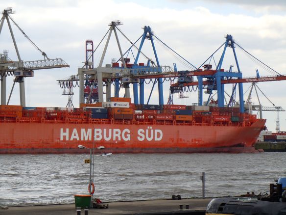 MV 'RIO BLANCO' (5,905 TEU, Post-panamax, fully-cellular Containership, built in 2009)