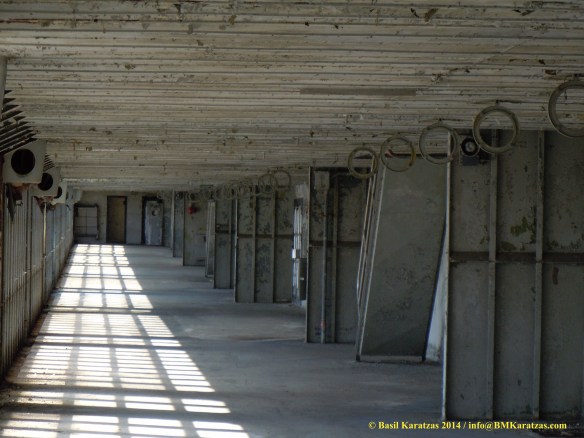 SS United States_indoor promenade_BMK 13 MAR2014