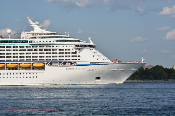 MV EXPLORER OF THE SEAS 4