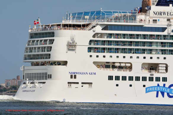 MV NORWEGIAN GEM 12