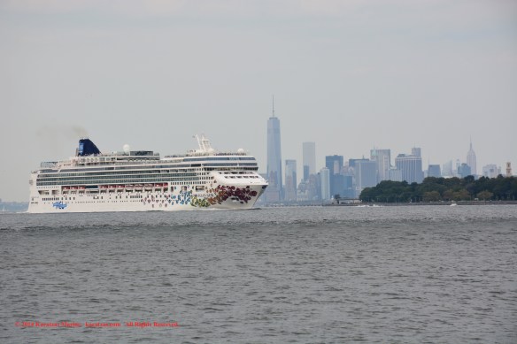 MV NORWEGIAN GEM_B 3