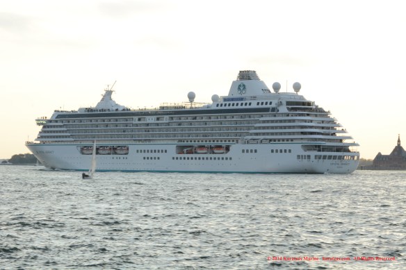 MV CRYSTAL SERENITY 8