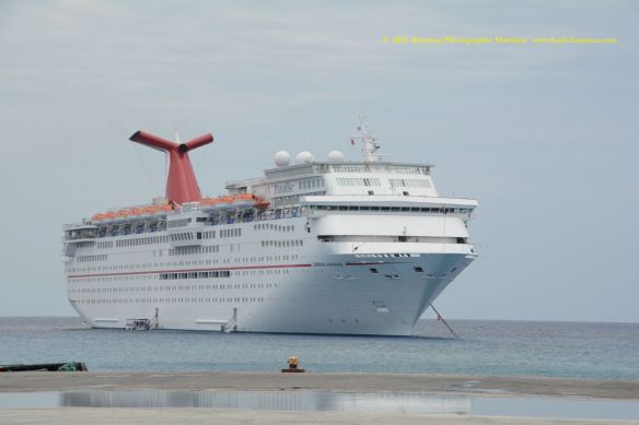 MV CARNIVAL PARADISE 4