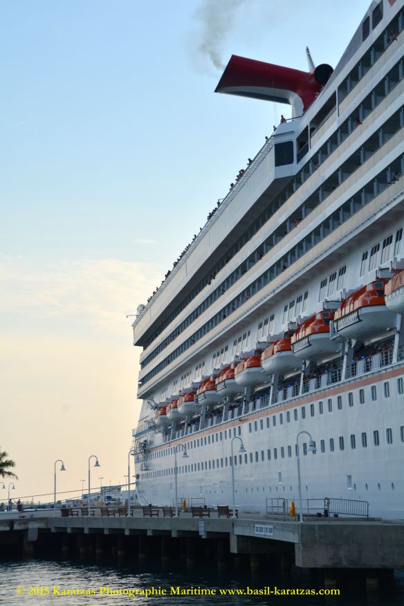 MV CARNIVAL FREEDOM 10@